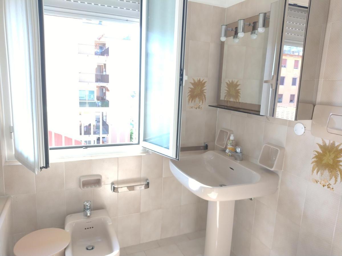 Casa Fronte Mare Apartman Ventimiglia Kültér fotó