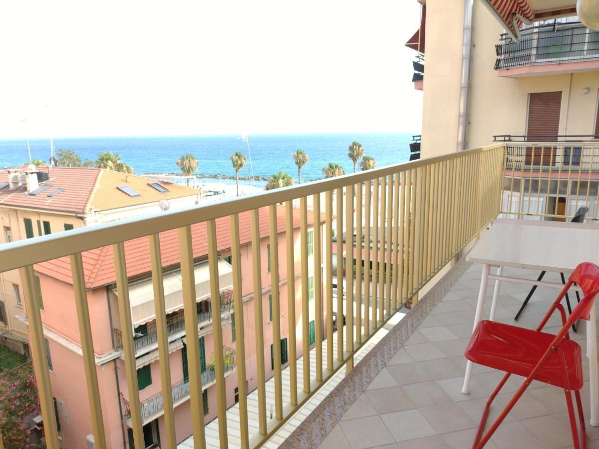 Casa Fronte Mare Apartman Ventimiglia Kültér fotó