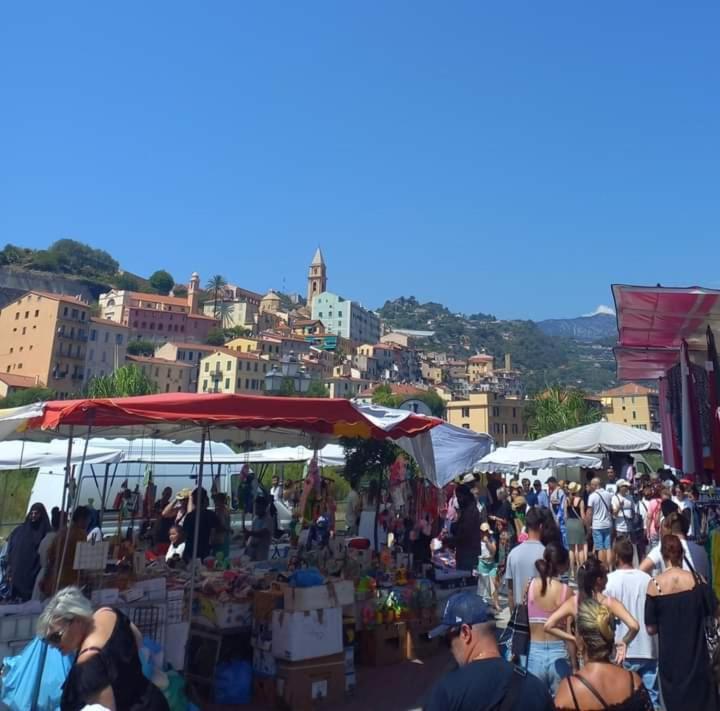 Casa Fronte Mare Apartman Ventimiglia Kültér fotó